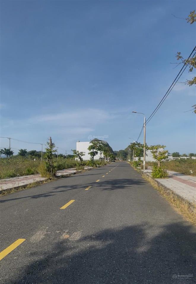 Đất mặt tiền đồng khoa giá rẻ bất ngờ ngay công viên bờ sông!