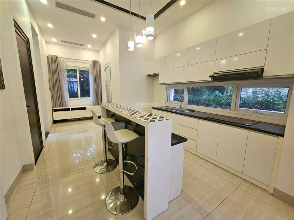 Tôi cần bán căn bt xanh villas, giá tốt nhất, diện tích 280m2 thô giá chỉ 60tr/m2