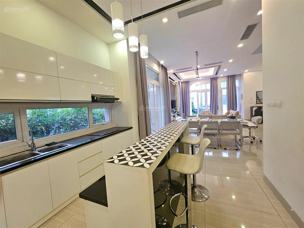 Cần bán căn biệt thự xanh villas có sổ đỏ, đã hoàn thiện full nội thất, giá thấp hơn căn xây thô.
