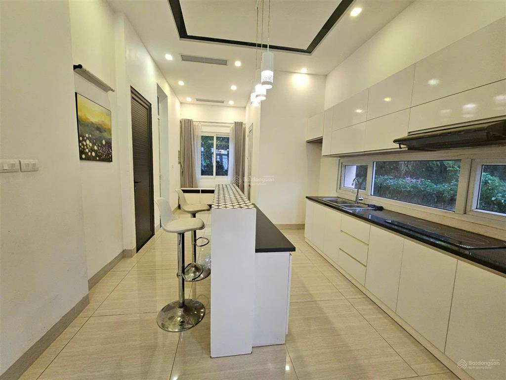 Cần bán căn biệt thự xanh villas có sổ đỏ, đã hoàn thiện full nội thất, giá thấp hơn căn xây thô.