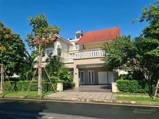 Cần tiền bán gấp căn bt xanh villas vị trí đẹp, rẻ hơn thị trường 2 tỷ, giá chỉ 15 tỷ, dt 260m2.