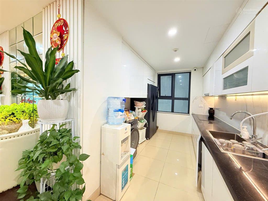 Cần bán gấp căn hộ hạng sang view trực diện sân vận động mỹ đình diamond goldmark city