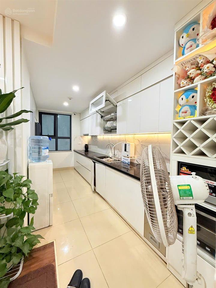 Cần bán gấp căn hộ hạng sang view trực diện sân vận động mỹ đình diamond goldmark city