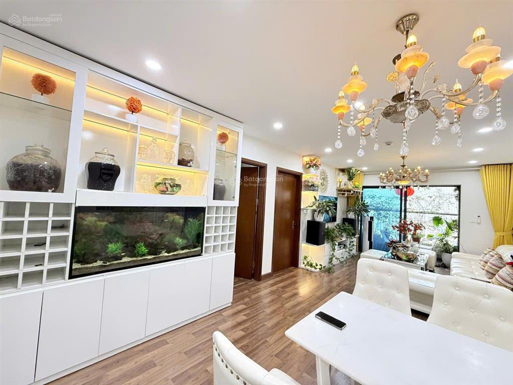 Cần bán gấp căn hộ hạng sang view trực diện sân vận động mỹ đình diamond goldmark city