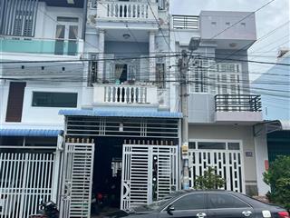Chính chủ cần bán nhà ở riêng lẻ. một chệt, 2 lầu, vị trí 2 mặt tiền đường lớn.