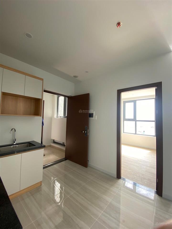 Chính chủ cho thuê căn 2pn ngay bcons làng đại học nhà mới 100% view đẹp hỗ trợ sinh viên