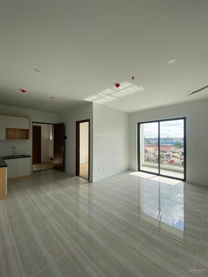 Chính chủ cho thuê căn 2pn ngay bcons làng đại học nhà mới 100% view đẹp hỗ trợ sinh viên