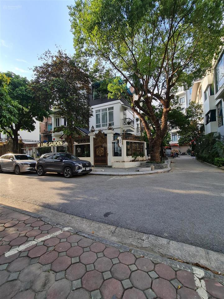 Biệt thự kđt mễ trì  nam từ liêm  ô tô tránh  vỉa hè kinh doanh. 130m². giá 39 tỷ