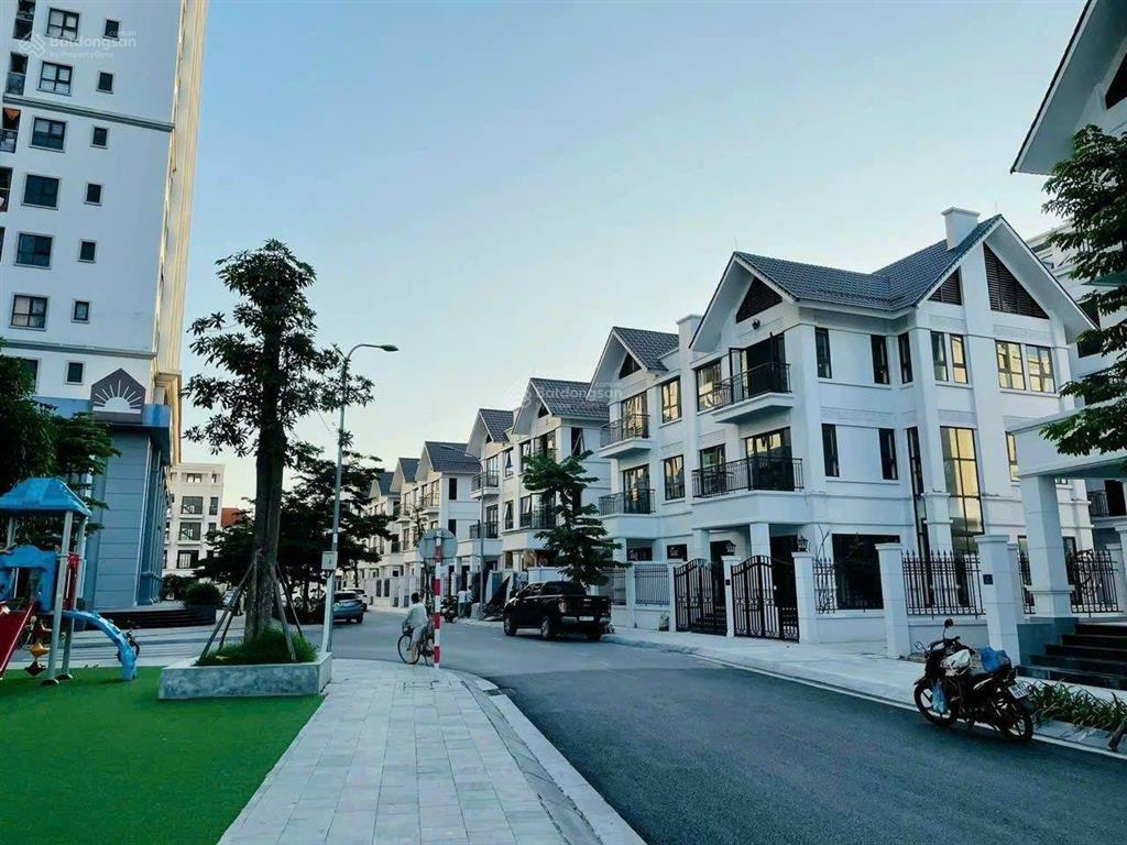 Bán biệt thự hateco apollo xuân phương view hồ  190m²  mt 10m.