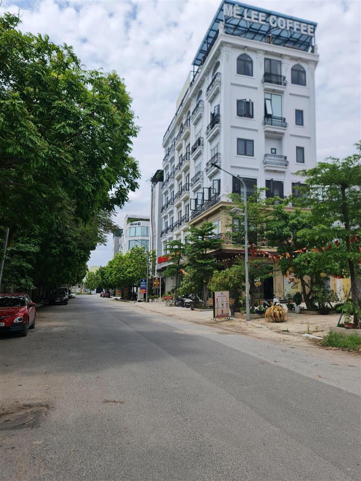Bán đất phân lô phố trịnh văn bô, nam từ liêm  lô góc vỉa hè ô tô tránh  70m2  giá 19 tỷ