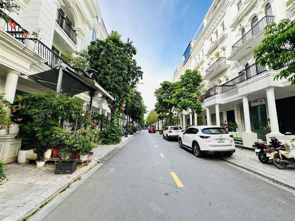 Liền kề louis city đại mỗ  110m2  5 tầng  mt 5m  khu đô thị đẳng cấp phía tây.