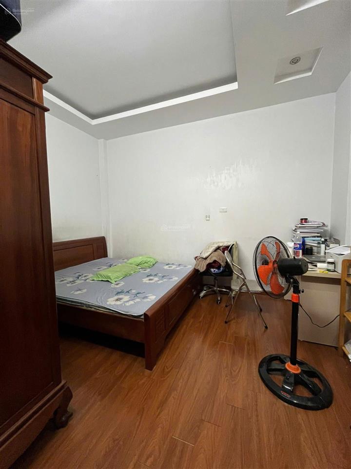 Cho thuê nhà nguyên căn hoàng quốc việt, cầu giấy. phân lô 2 ô tô tránh. 45m2 x 5 tầng.
