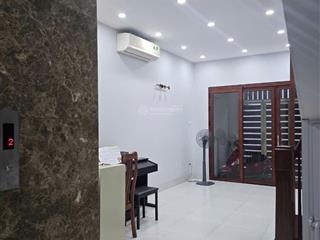 Hiếm khu vực lạc long quân sát lotte tây hồ nhà đẹp thang máy , 70m x 5t x mt 4,3 x giá 27,5 tỷ