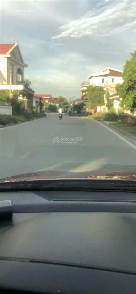 "950m mặt đường dân chủ  vị trí đẹp trung tâm phường lê đại hành giá 28,5 triệu/