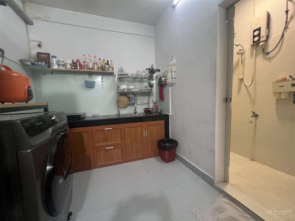 Chính chủ bán căn hộ 42m  sổ hồng riêng  nhà đẹp  giá 2,05 tỷ