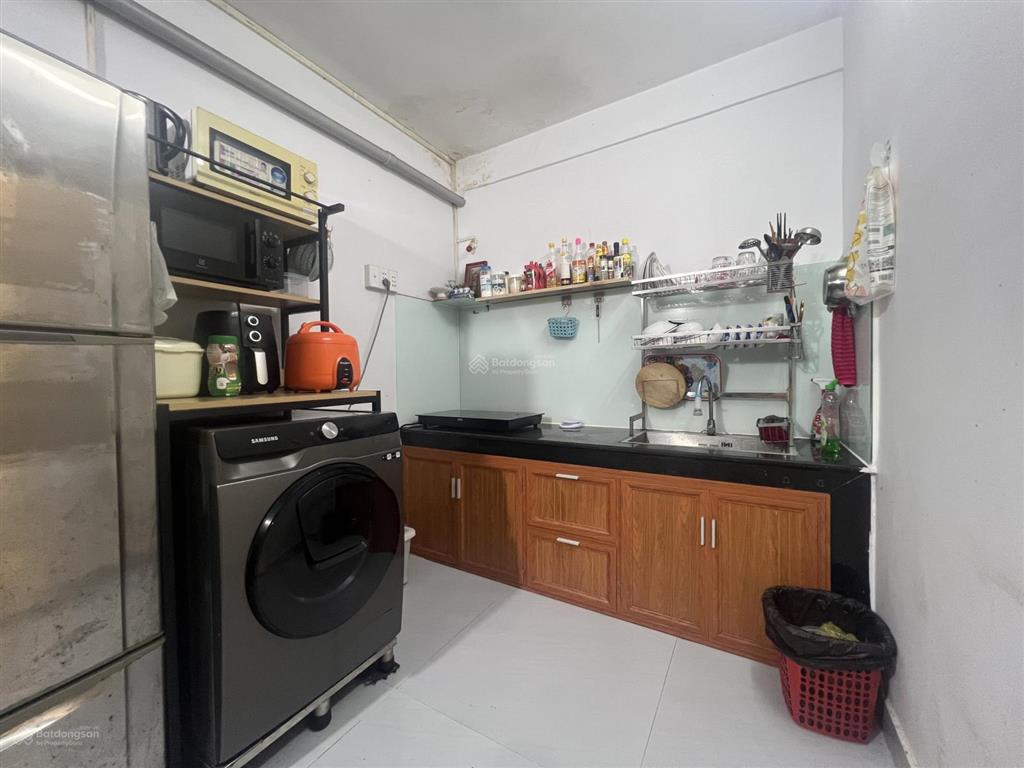 Chính chủ bán căn hộ 42m  sổ hồng riêng  nhà đẹp  giá 2,05 tỷ