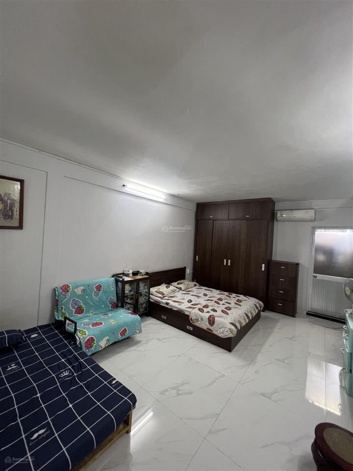 Chính chủ bán căn hộ 42m  sổ hồng riêng  nhà đẹp  giá 2,05 tỷ