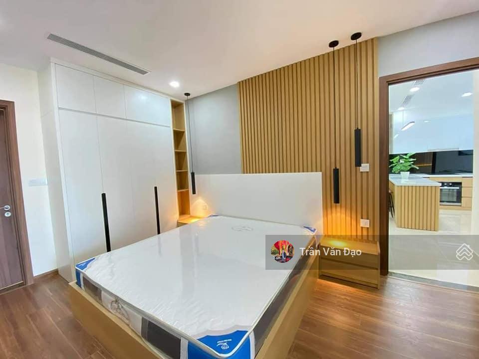 Golden park  dương đình nghệ 96m2  3pn  9.9 tỷ, nhà đẹp  view cực thoáng  0976,044.926