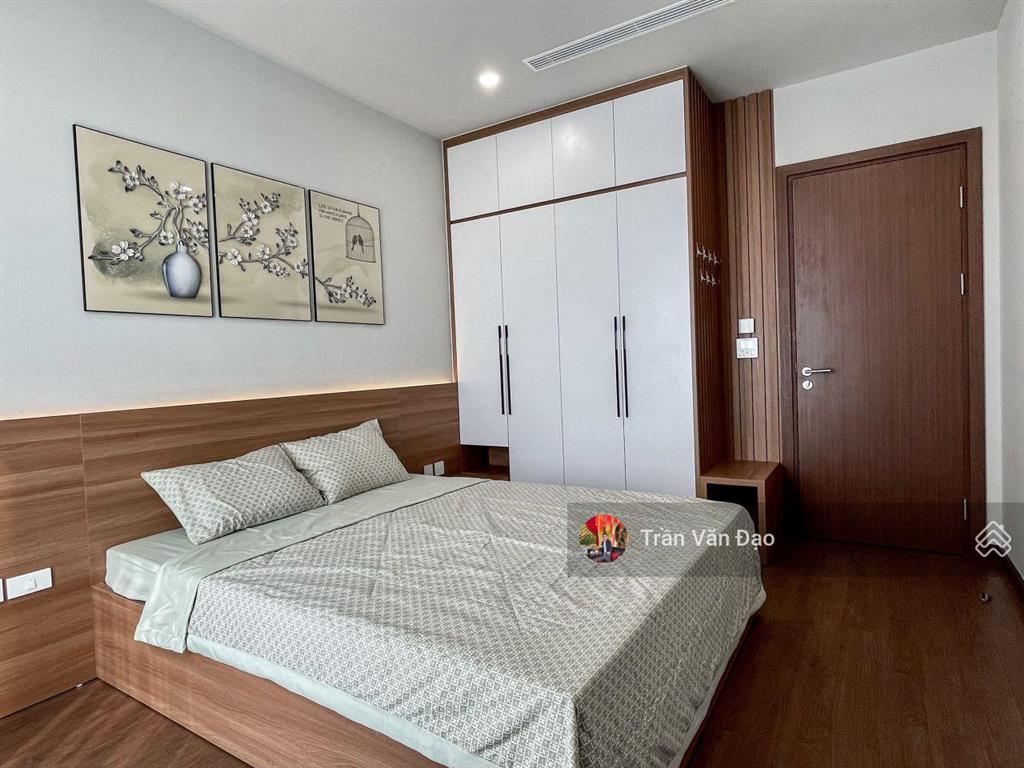 Chính chủ bán nhanh hoàng thành pearl 3pn  110m2  10.4 tỷ, căn góc, view thoáng 0976.044,926