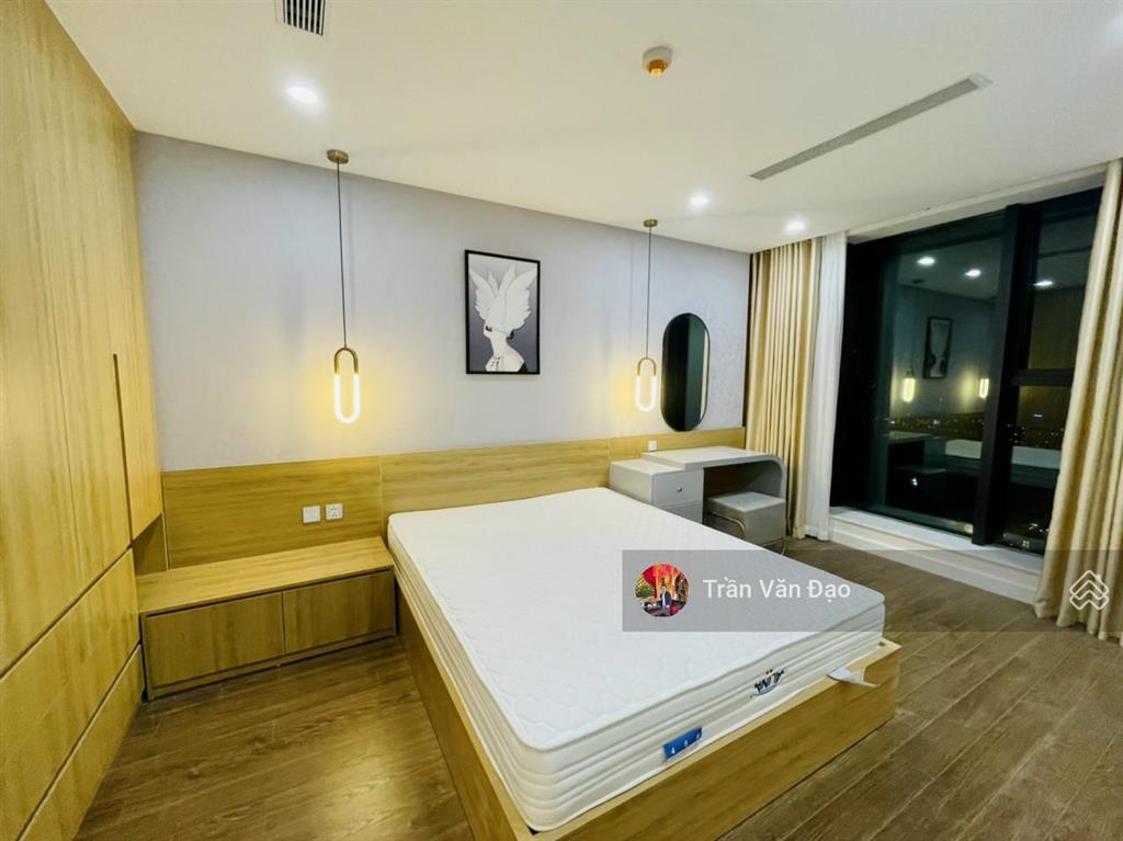 Siêu phẩm view hồ tại sky park 128m2, 3pn, nhà đẹp cần bán gấp  0976,044.926
