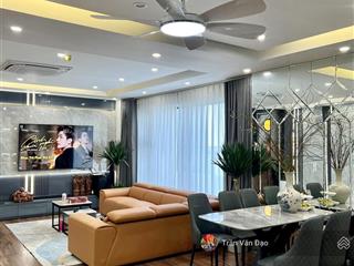 Chính chủ gửi em bán gấp căn 2pn 100m2 tại chelsea park, view bể bơi, giá chỉ 9 tỷ 0976 044 ***
