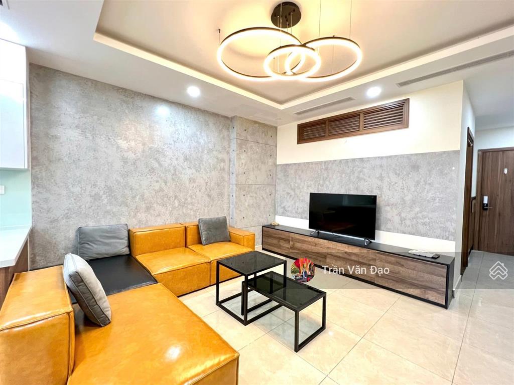 Cực hot, bán nhanh căn 96m2, 3pn, tại golden park, nhà đủ đồ đẹp, giá chỉ 8.9 tỷ.  0976,044.926