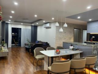 Giá cực tốt  chủ nhà quen có nhờ em bán căn 3pn,căn góc tại home city, nhà đẹp  0976,044.926