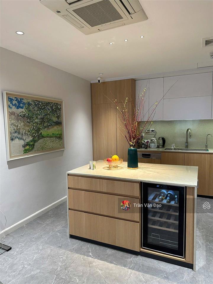 Golden park  dương đình nghệ 96m2  3pn  8.9 tỷ, nhà đẹp  view cực thoáng  0976,044.926