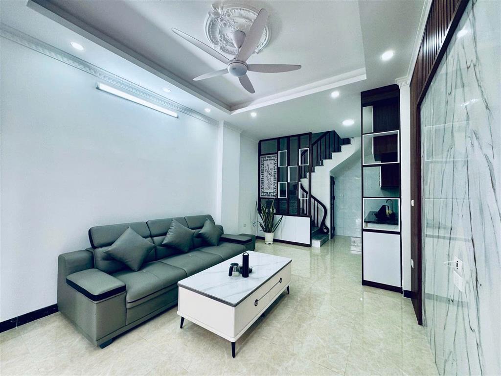 BÁN NHÀ THẠCH BÀN 5 TẦNG, Ô TÔ ĐỖ CỬA, TÀI CHÍNH HƠN 6 TỶ