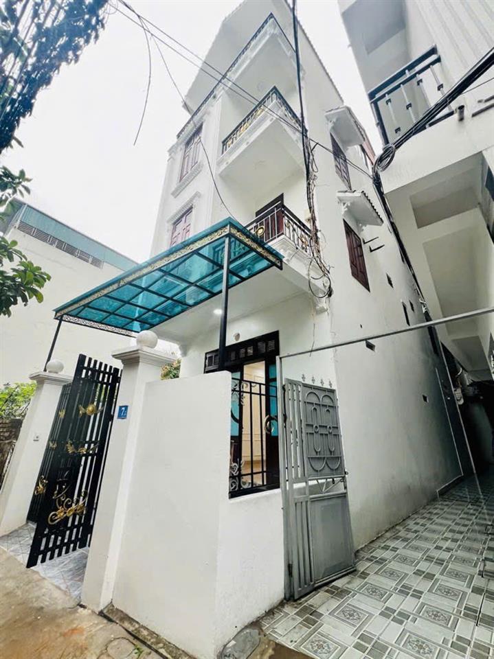 BÁN GẤP NHÀ PHÚC LỢI, 4 TẦNG. LÔ GÓC NHÀ DÂN XÂY 80M2 CHỈ HƠN 8 TỶ