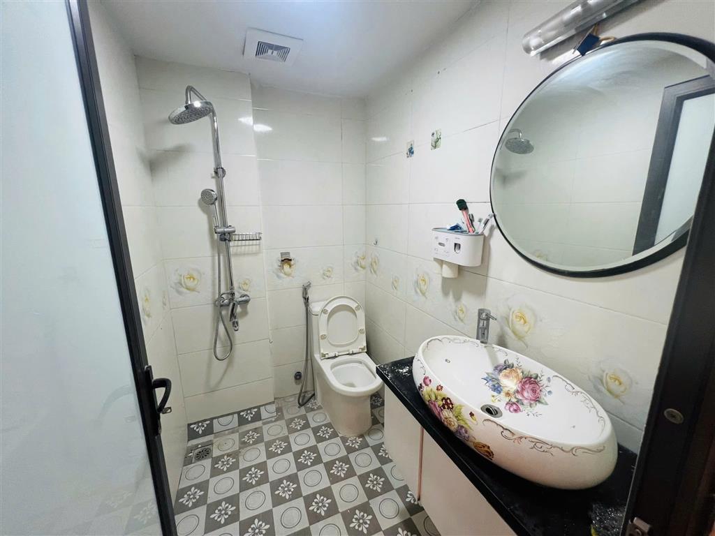 BÁN GẤP NHÀ 5 TẦNG PHÚC LỢI, FULL NỘI THẤT, NGÕ THÔNG, Ô TÔ ĐỖ CỬA- GIẢM CHÀO 200TR CÒN