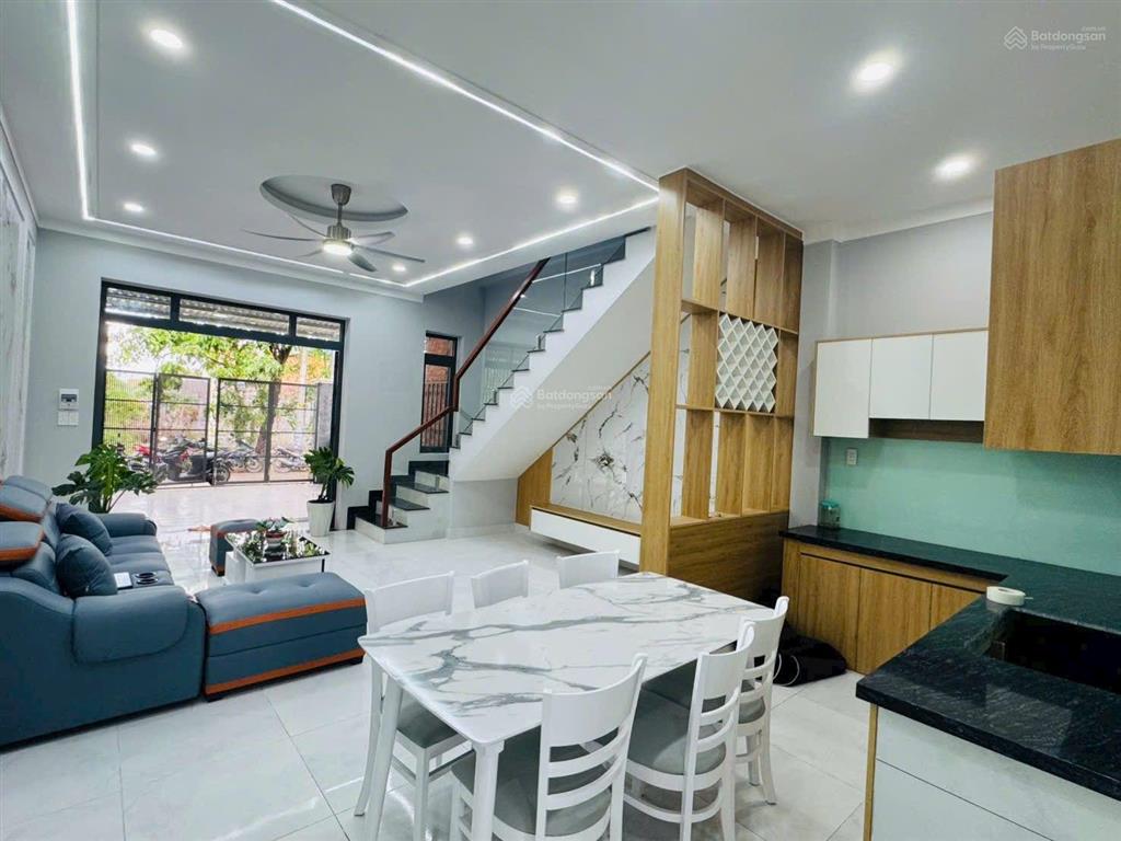 Nhà đẹp gần chợ hoàng gia kp2 tân định