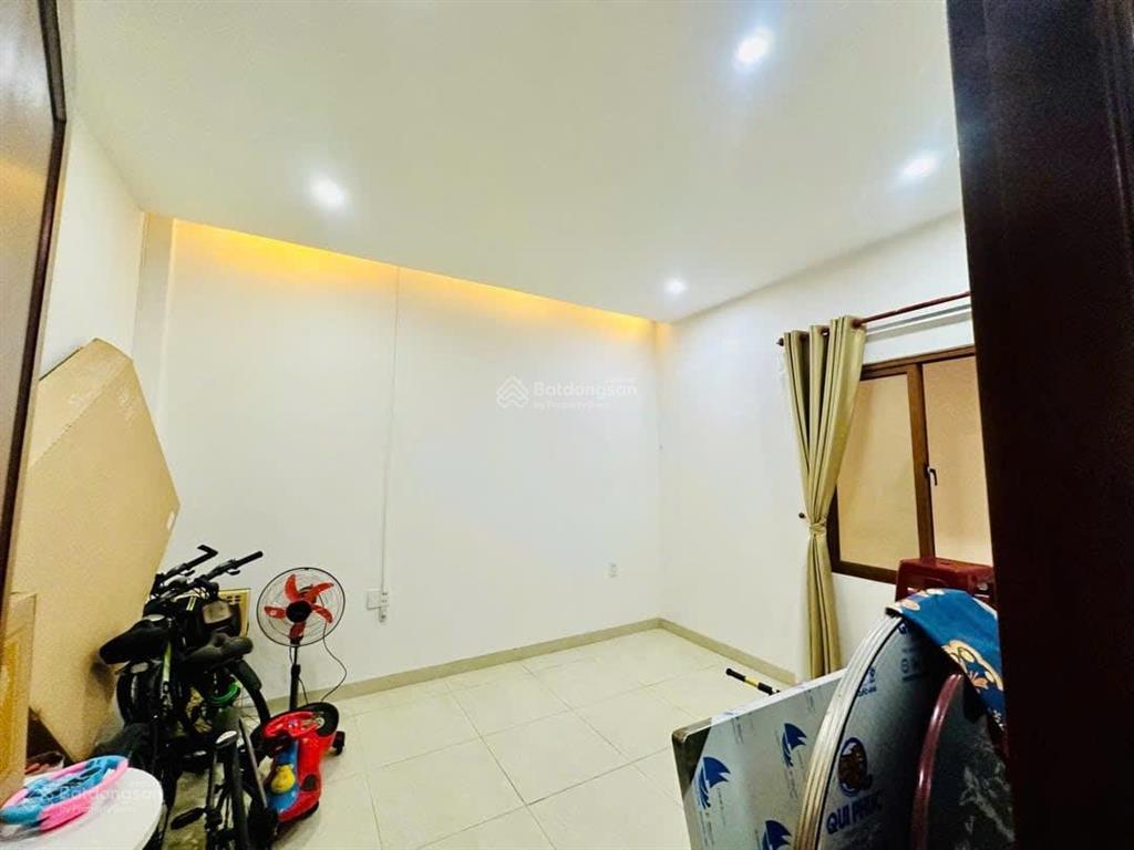Mình chính chủ cần bán biệt thự 3 tầng mặt tiền phi bình 5  phường hòa quý, ngũ hành sơn dt 148m²