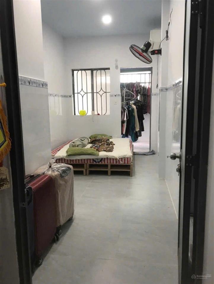 Chỉ hơn 100tr.m2, bình thạnhbạch đằng,3 tầng, 7pn, 55m2, ở và cho thuê gần 28tr/th, giá 6.7 t.ỷtl