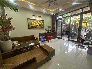 Mình chính chủ cần bán nhà 3 tầng đường nguyễn xuân hữu .  vị trí cực thuận tiện