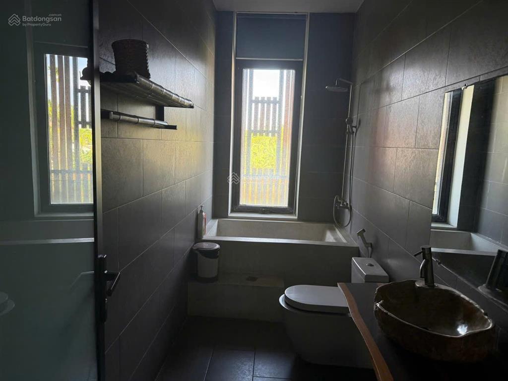 Mình chính chủ cần bán căn villa ở thôn triêm tây , xã điện phương, diện tích đất  284m