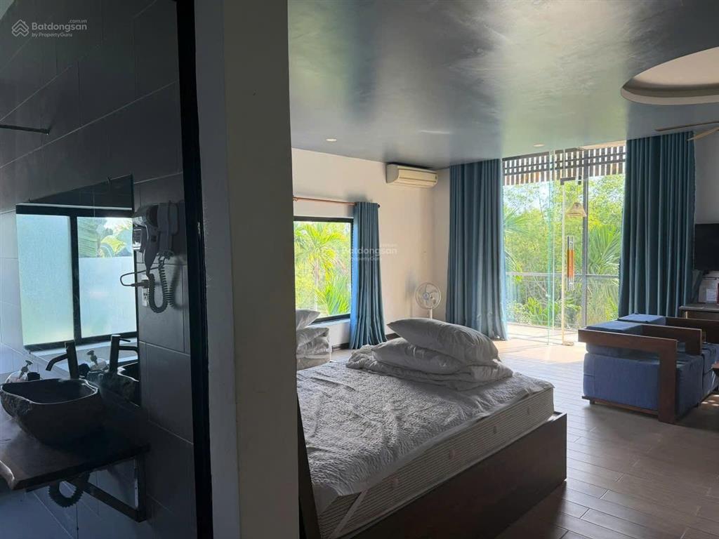 Mình chính chủ cần bán căn villa ở thôn triêm tây , xã điện phương, diện tích đất  284m
