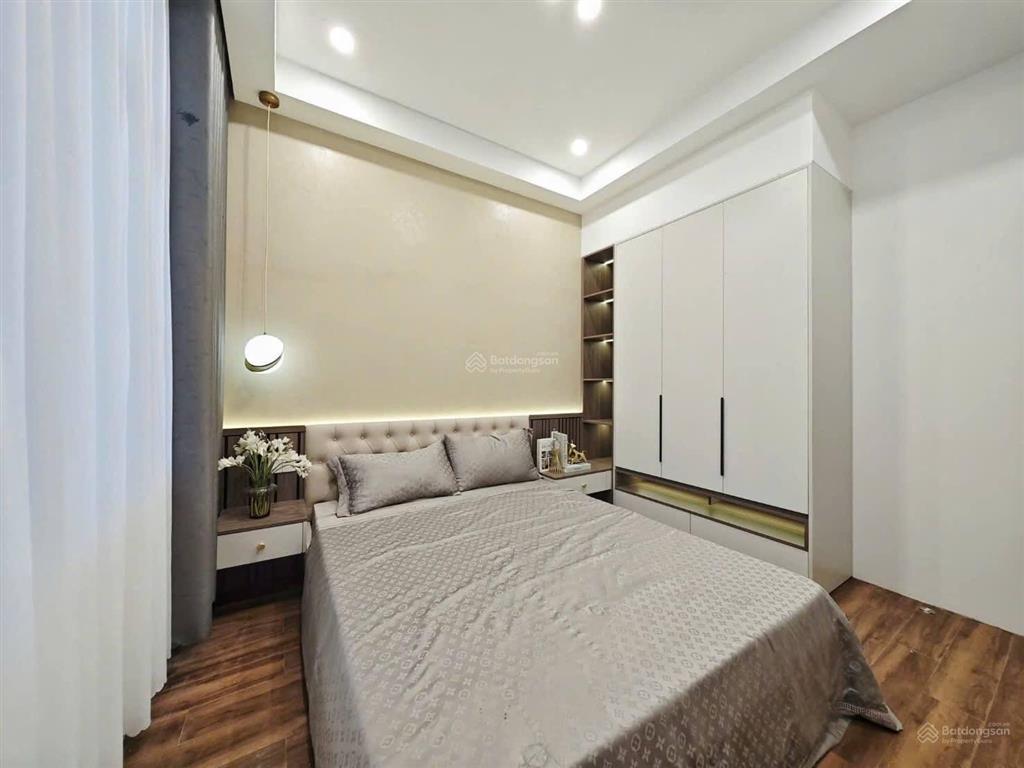 [ 3.8 tỷ]bán nhà hxh đ.nguyễn văn quá, gần chợ cầu. ngang đẹp 4m, 80m2, hđ thuê 18 triệu/tháng, shr