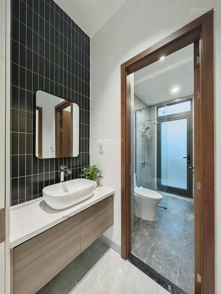[ 3.8 tỷ]bán nhà hxh đ.nguyễn văn quá, gần chợ cầu. ngang đẹp 4m, 80m2, hđ thuê 18 triệu/tháng, shr