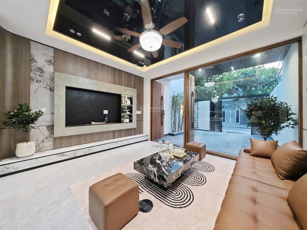[ 3.8 tỷ]bán nhà hxh đ.nguyễn văn quá, gần chợ cầu. ngang đẹp 4m, 80m2, hđ thuê 18 triệu/tháng, shr