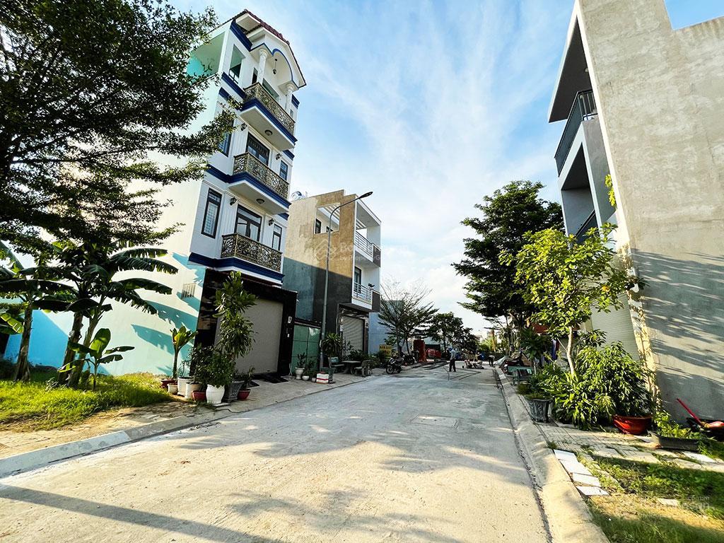 [ 2.5 tỷ ]bán nhanh lô đường vườn lài, full thổ cư 80m2, ngay cầu an phú đông, shr.