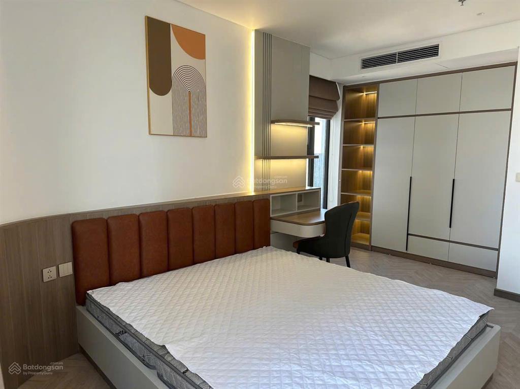 Chính chủ cho thuê căn góc han jardin  n01t6 ngđ 142m2, 4pn ,3wc, full nội thất,view hồ tây.