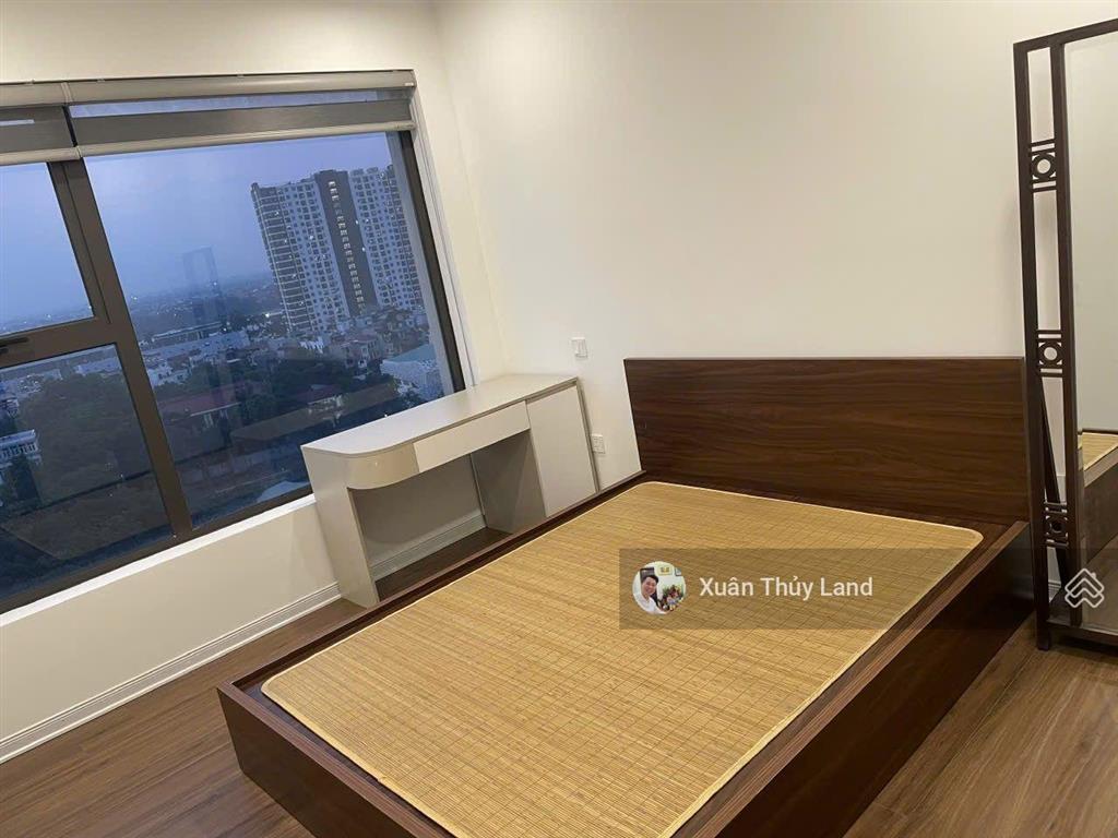 Cho thuê căn chung cư 3pn  tầng trung  full đồ bình minh garden