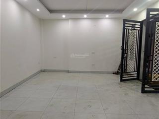Bán 1 căn nhà như ý tại uy nỗ 45m2, 4t, mt 7m, 4.5 tỷ, đông anh, gần hồ, ô tô tránh.