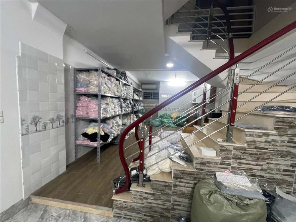 Bán nhà riêng 51 m2 ba tầng 1 tum