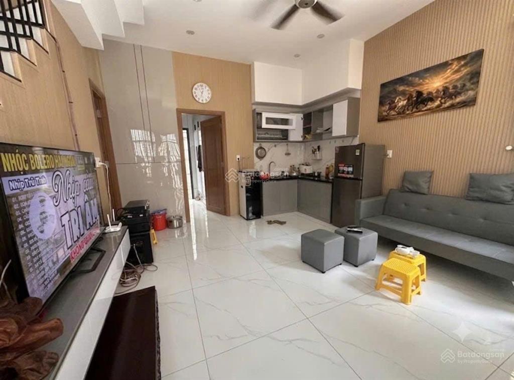 Mình chính chủ cần bán nhà 2 tầng 2 mặt kiệt 246 nguyễn phước nguyên cách chỗ đậu đỗ ô tô chỉ 50m