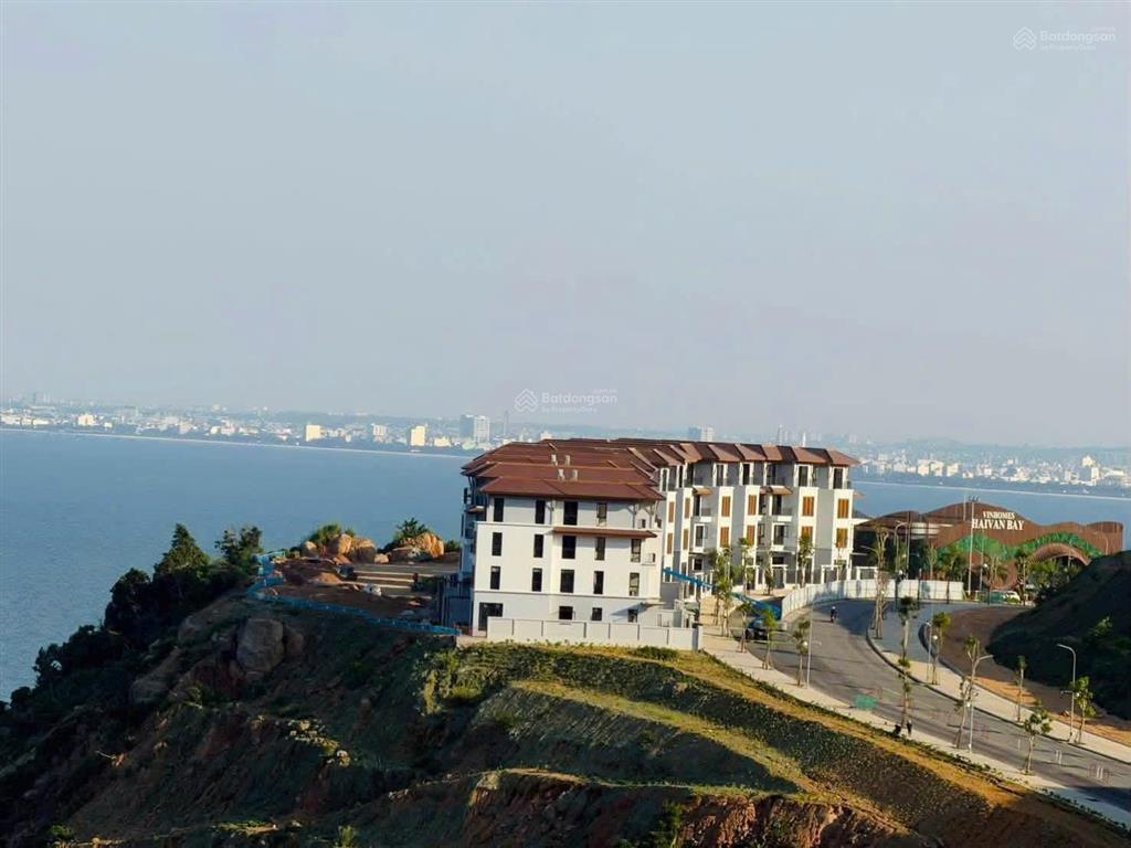Bán nhà liền kề vịnh mây vinhomes hải vân bay  hỗ trợ vay 70%