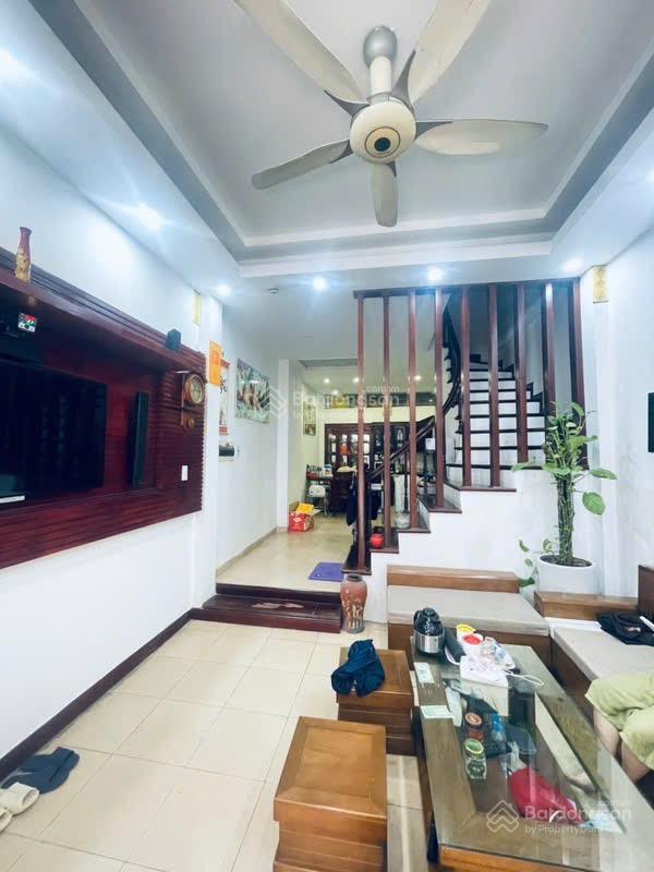 Nhà nhỉnh 8 tỷ, đất ở tại đô thị