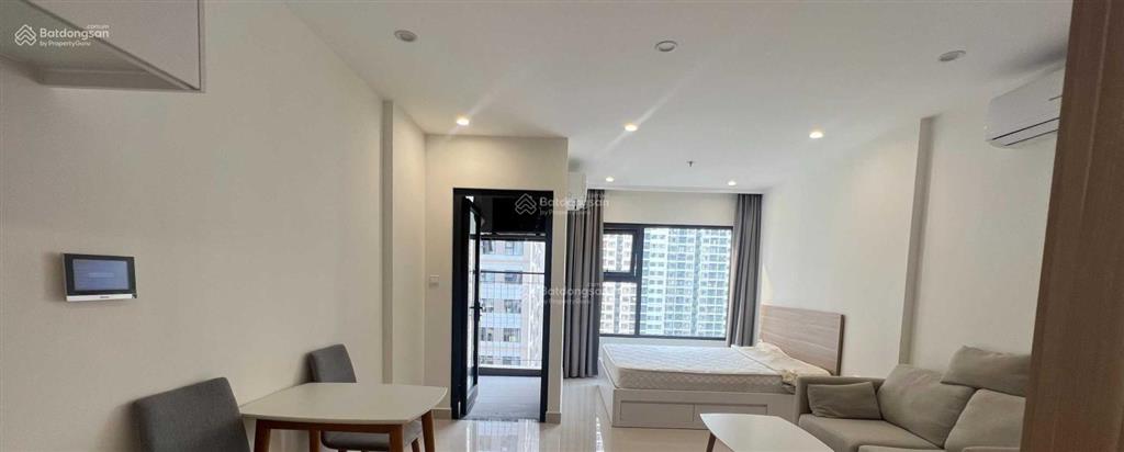 Cần tiền bán gấp căn studio 30.6m2 vinhomes smart city giá 2.5 tỷ bao phí