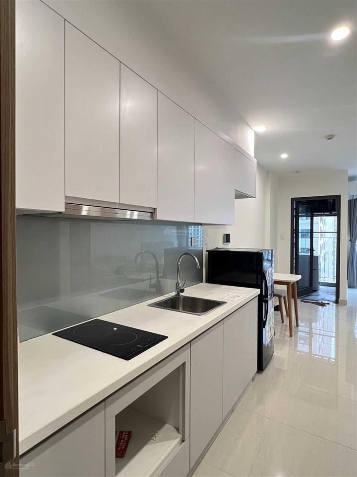 Cần tiền bán gấp căn studio 30.6m2 vinhomes smart city giá 2.5 tỷ bao phí